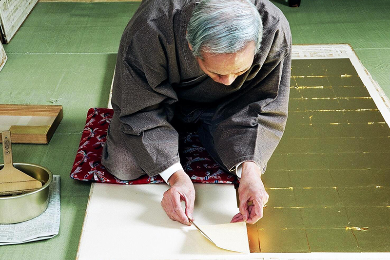 寺院の金紙張り　表具　京都